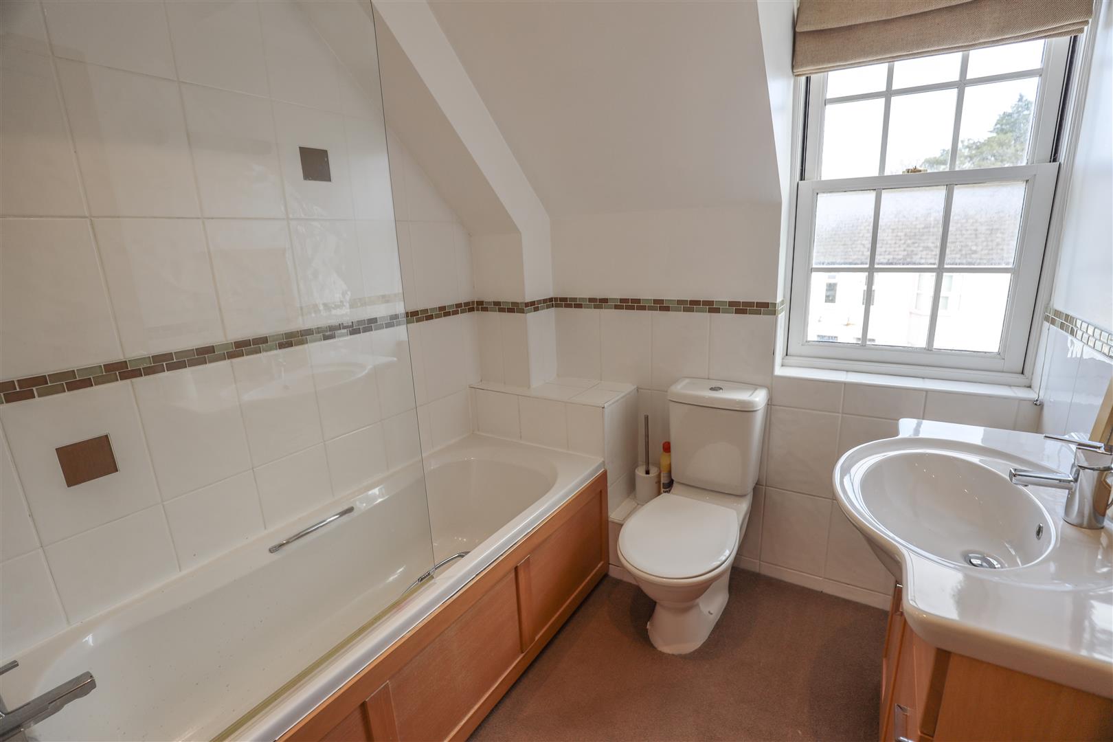 Riverside Mews, Cowbridge, Vale of Glamorgan, CF71 7NA